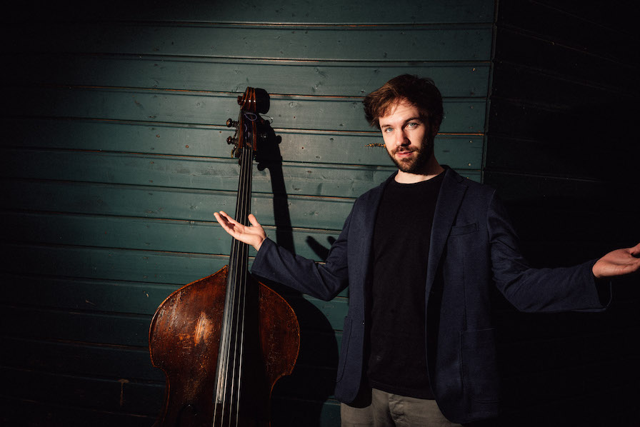 Lukas Keller - Kontrabassist